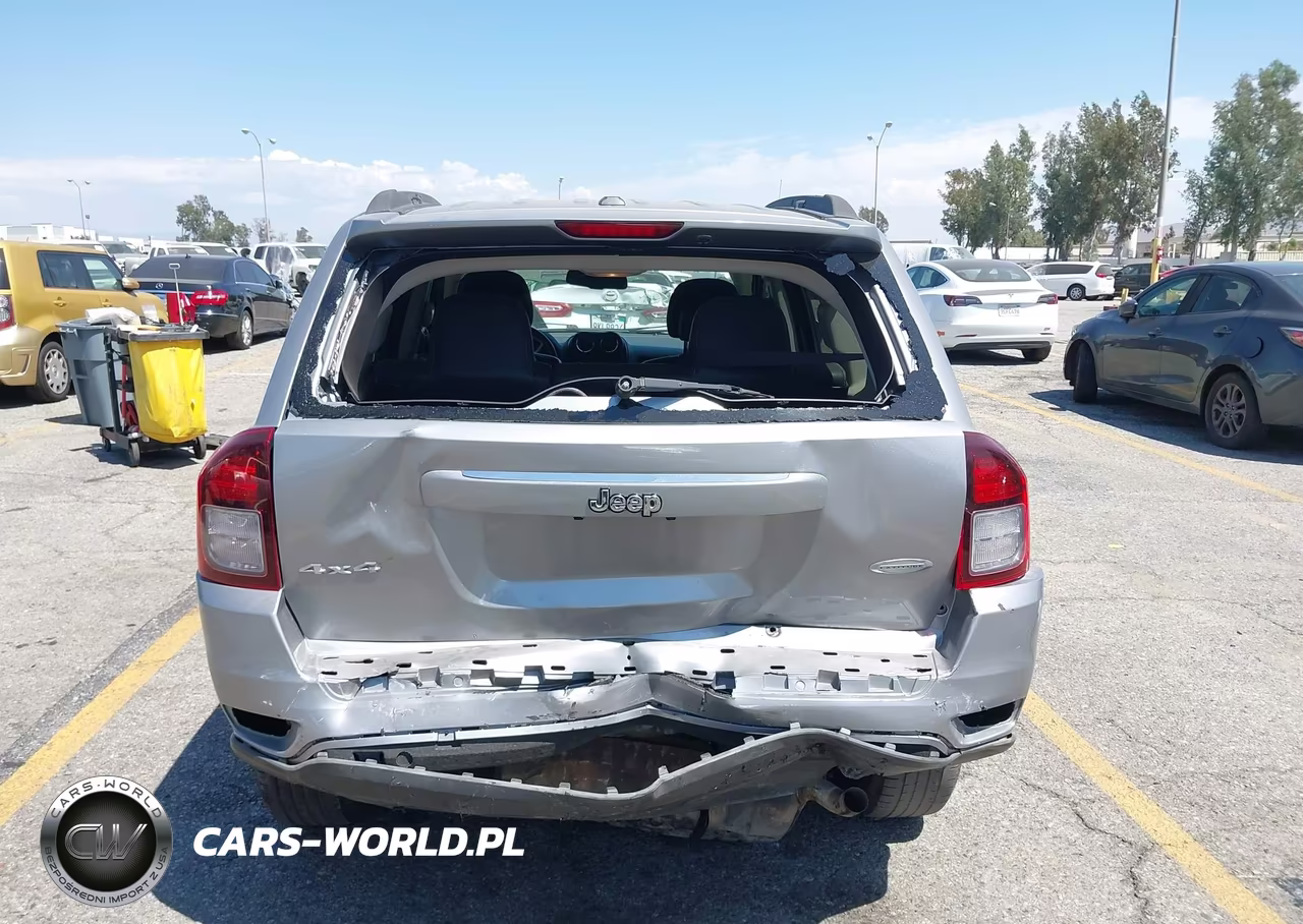 2017 Jeep Compass Latitude VIN:1C4NJDEBXHD167541 - 16