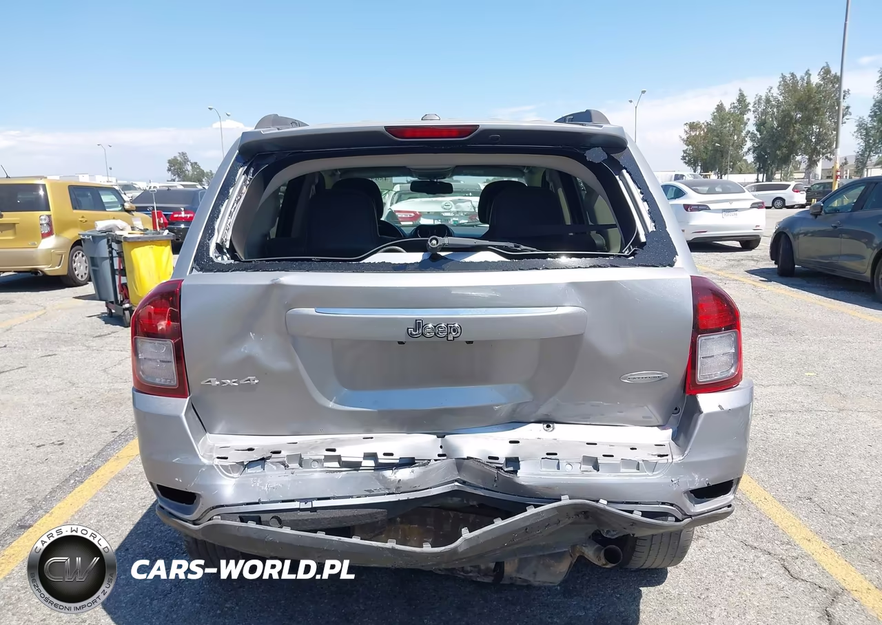 2017 Jeep Compass Latitude VIN:1C4NJDEBXHD167541 - 6