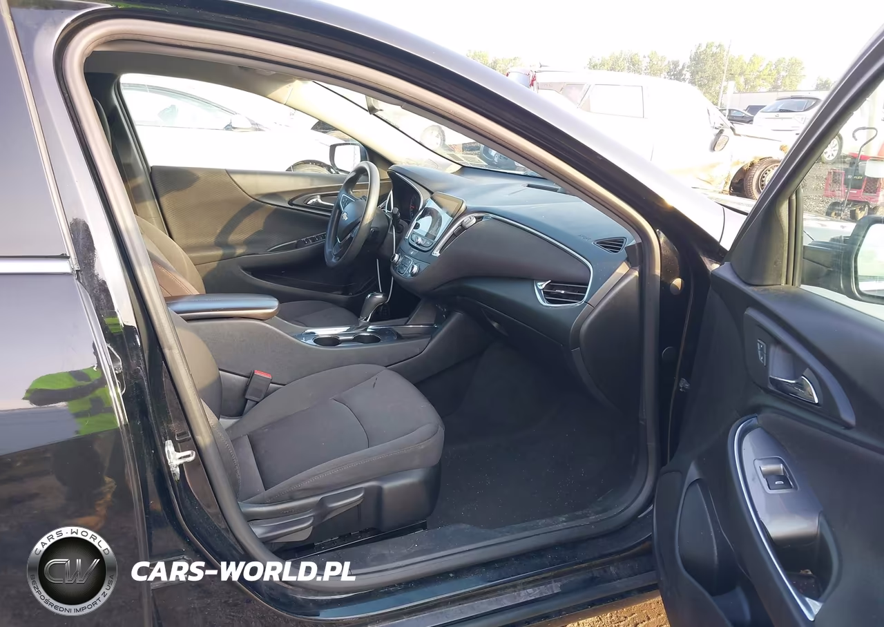 2019 Chevrolet Malibu Lt VIN:1G1ZD5ST7KF113940 - 5