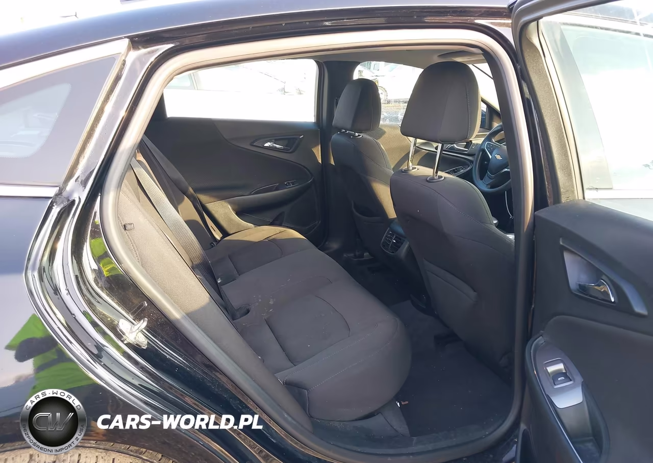 2019 Chevrolet Malibu Lt VIN:1G1ZD5ST7KF113940 - 8