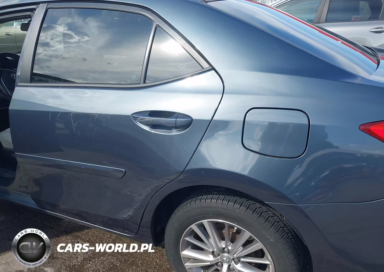 2015 Toyota Corolla Le Plus VIN:2T1BURHE1FC295027 - 19