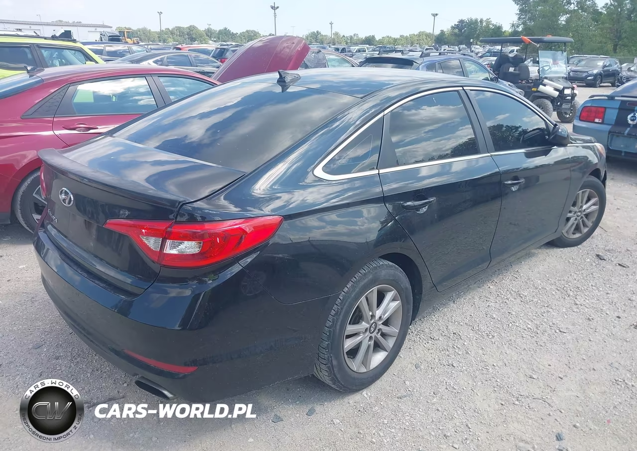 2015 Hyundai Sonata Se VIN:5NPE24AF4FH217119 - 4