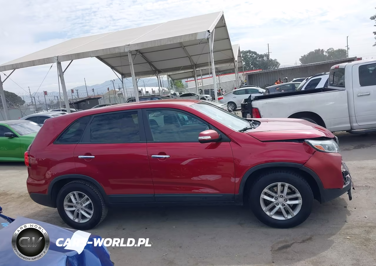 2015 Kia Sorento Lx VIN:5XYKT3A62FG661407 - 13