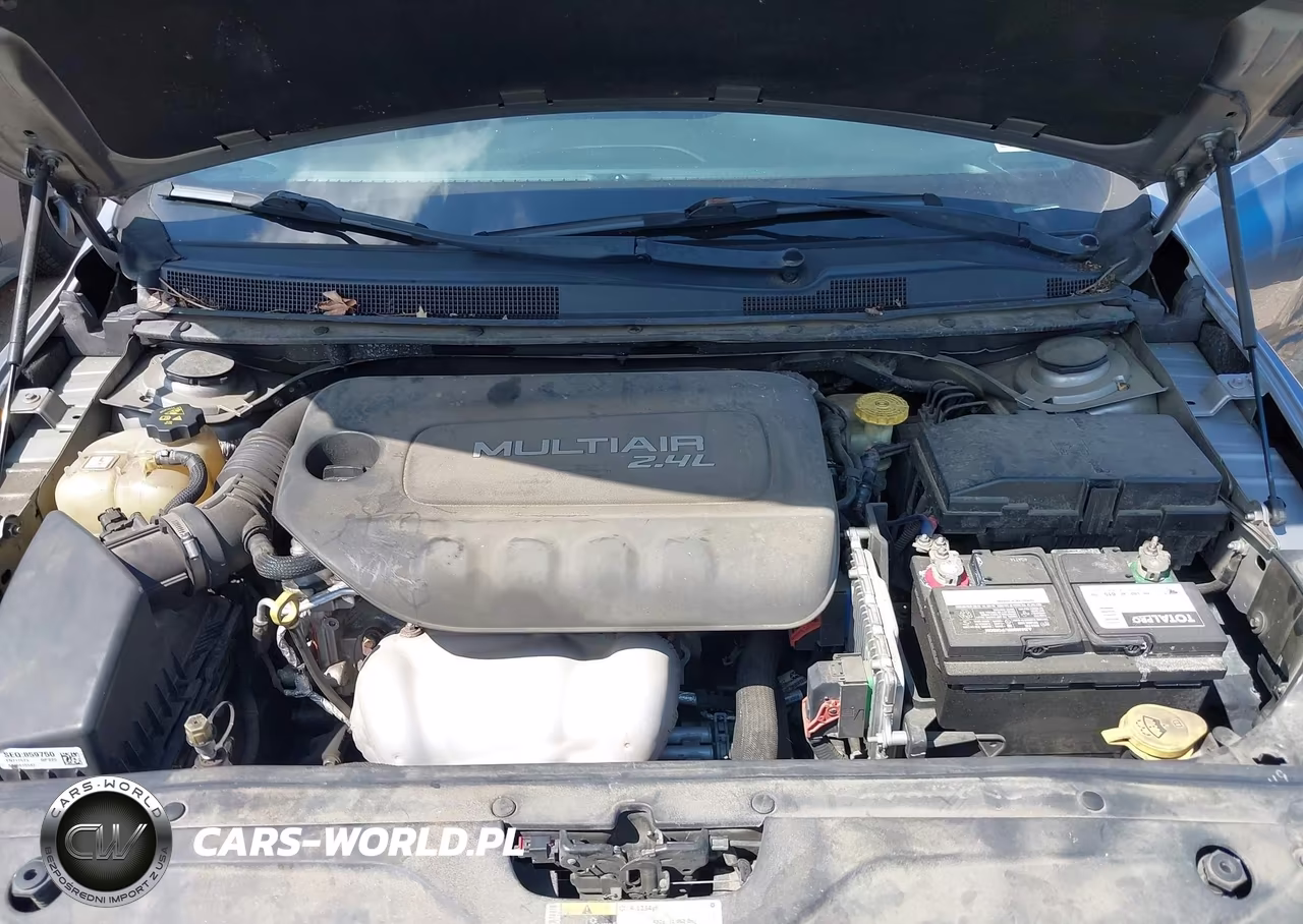 2015 Chrysler 200 S VIN:1C3CCCBB8FN717573 - 10