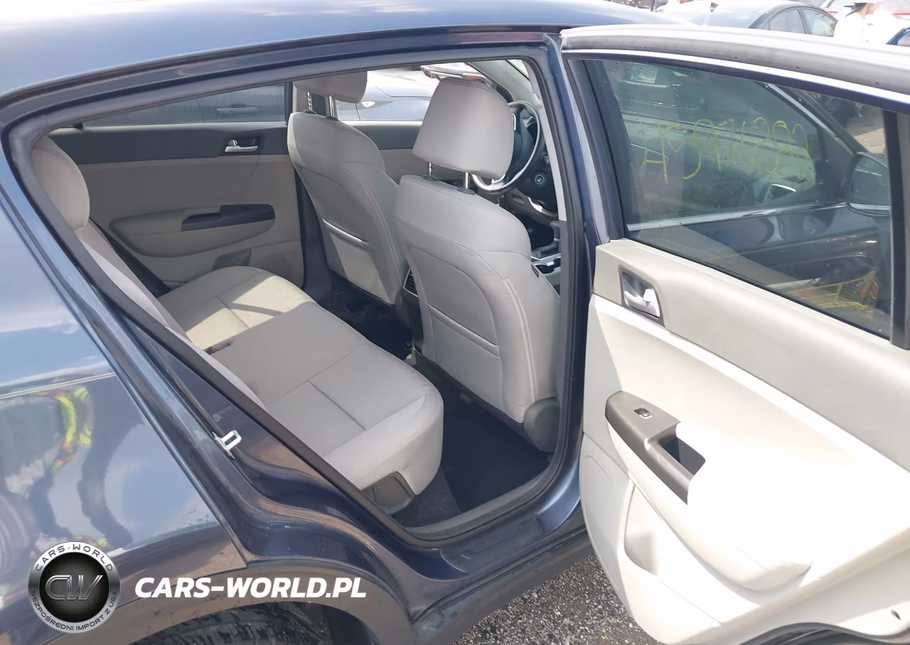 2019 Kia Sportage Lx VIN:KNDPM3ACXK7540737 - 8