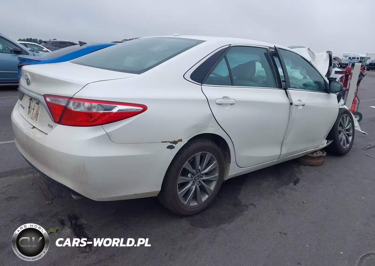 2015 Toyota Camry Xle VIN:4T1BF1FK6FU003603 - 4
