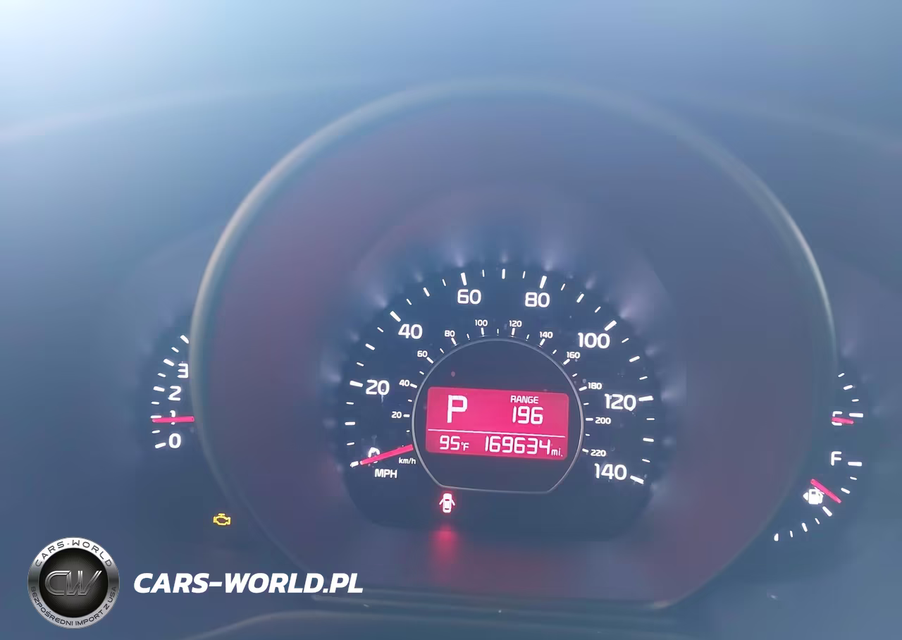 2016 Kia Soul + VIN:KNDJP3A50G7321985 - 7