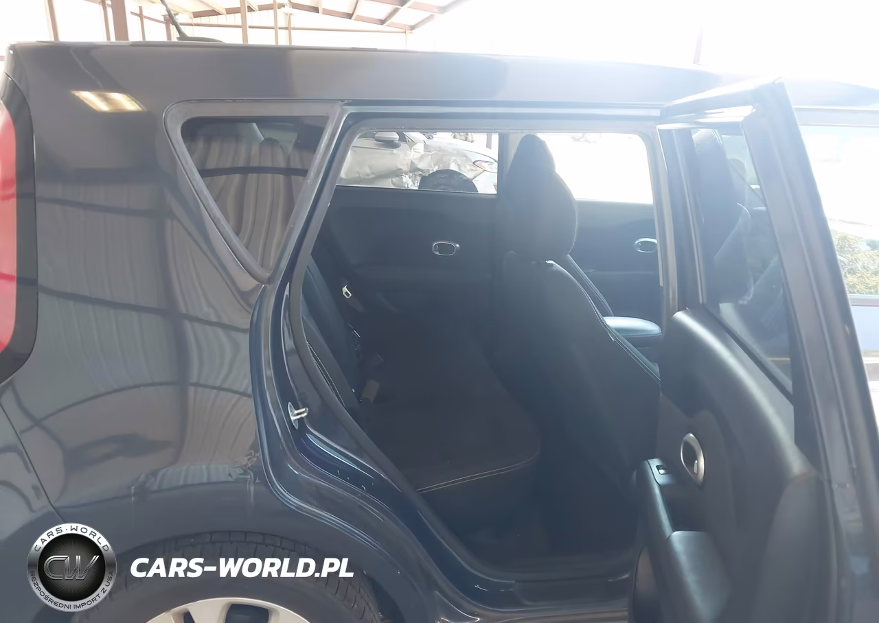 2016 Kia Soul + VIN:KNDJP3A50G7321985 - 8
