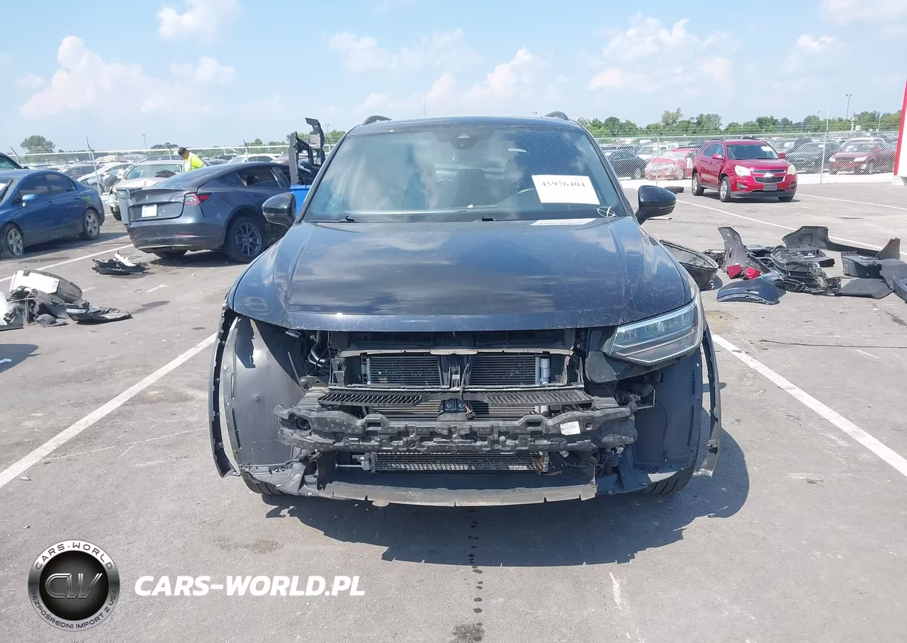 2023 Volkswagen Tiguan 2.0T Se R-Line Black VIN:3VVCB7AX5PM011113 - 13
