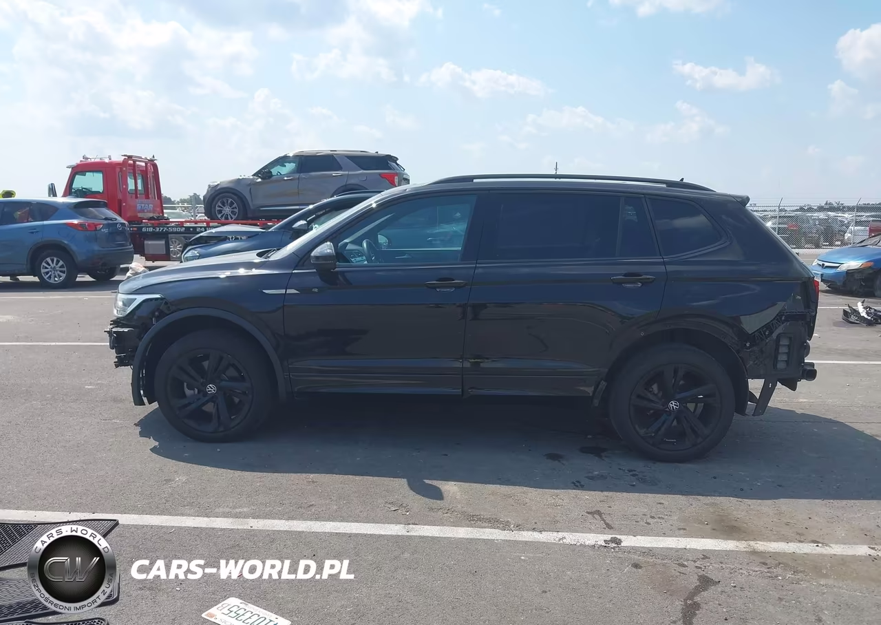 2023 Volkswagen Tiguan 2.0T Se R-Line Black VIN:3VVCB7AX5PM011113 - 15