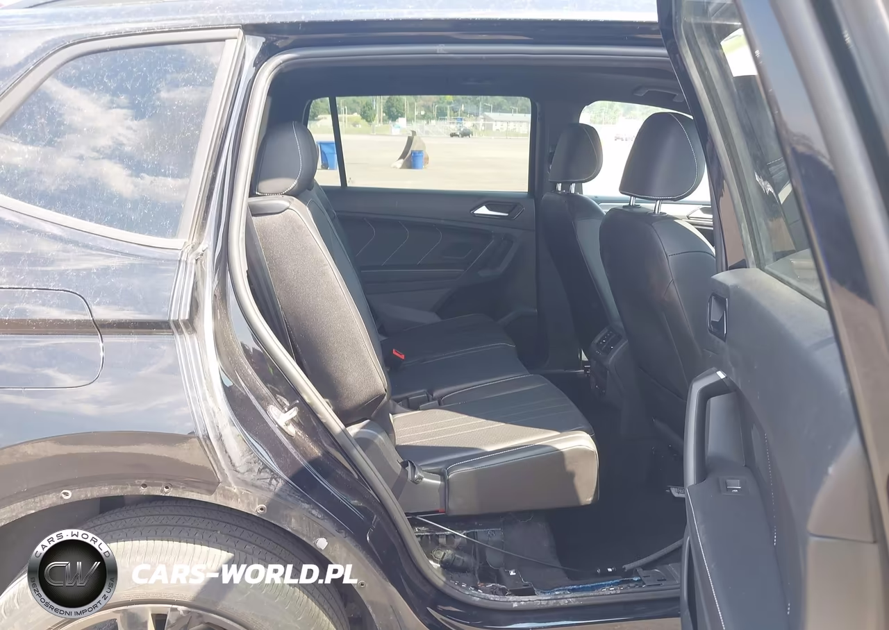 2023 Volkswagen Tiguan 2.0T Se R-Line Black VIN:3VVCB7AX5PM011113 - 8