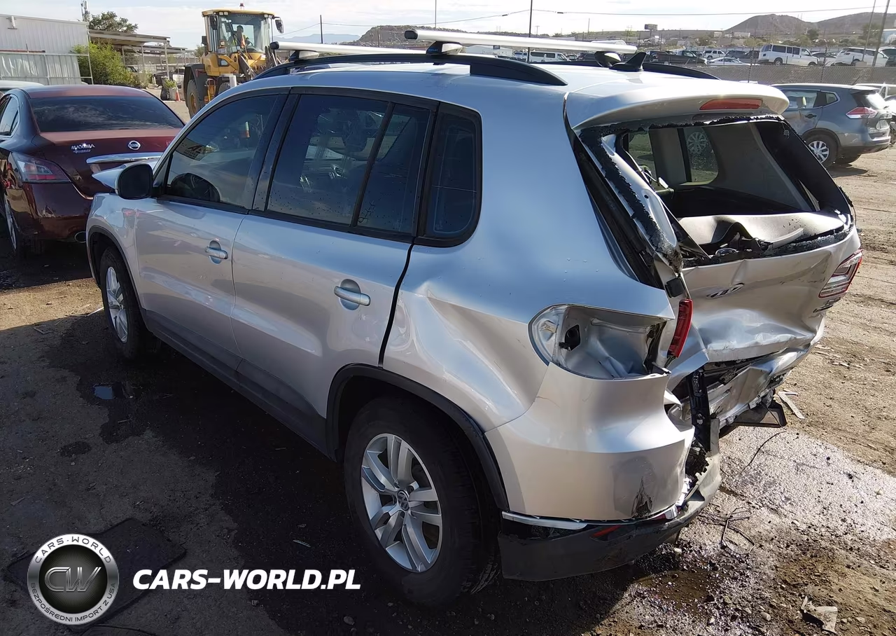 2017 Volkswagen Tiguan 2.0T-2.0T S VIN:WVGBV7AXXHK025532 - 3