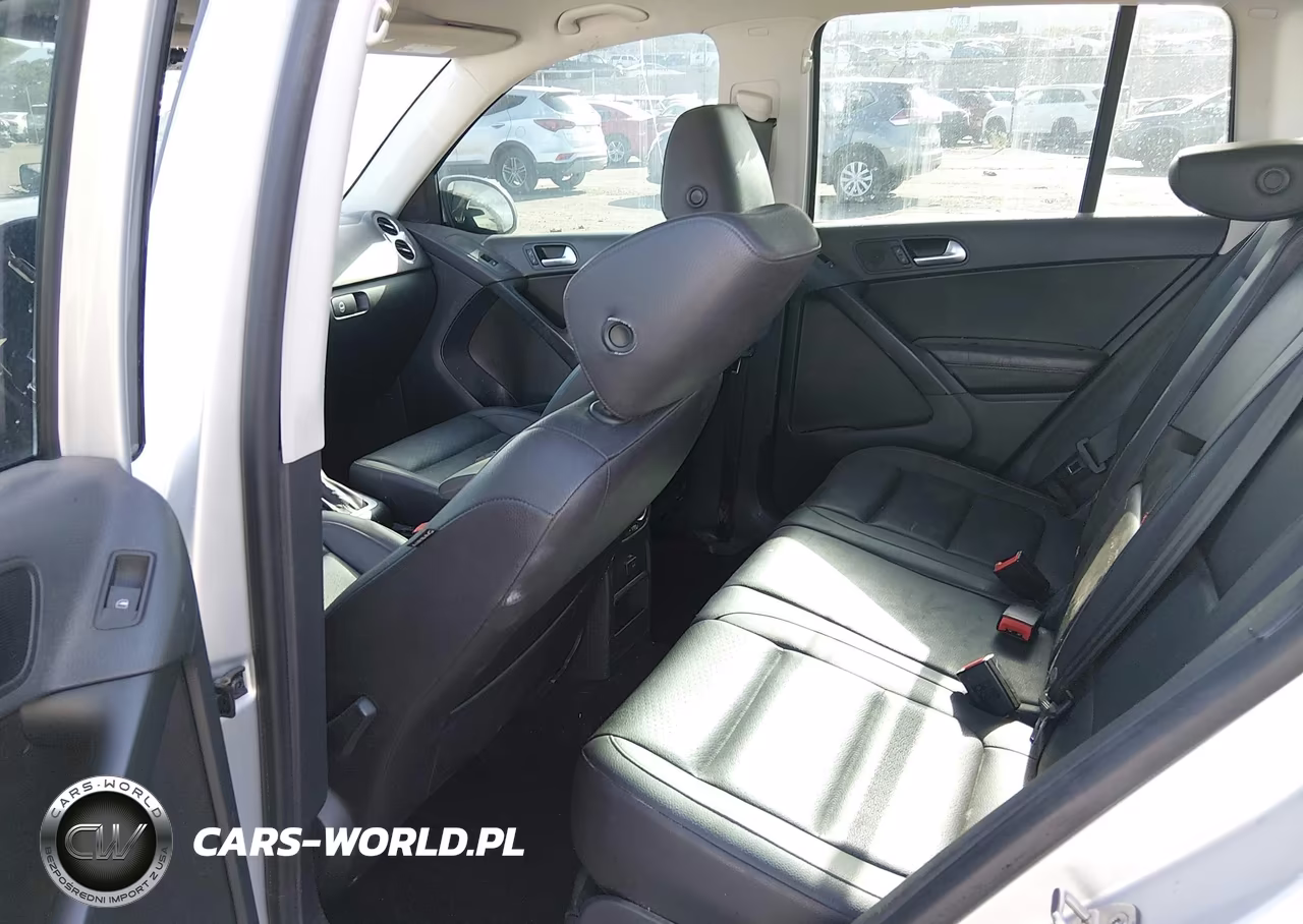 2017 Volkswagen Tiguan 2.0T-2.0T S VIN:WVGBV7AXXHK025532 - 8