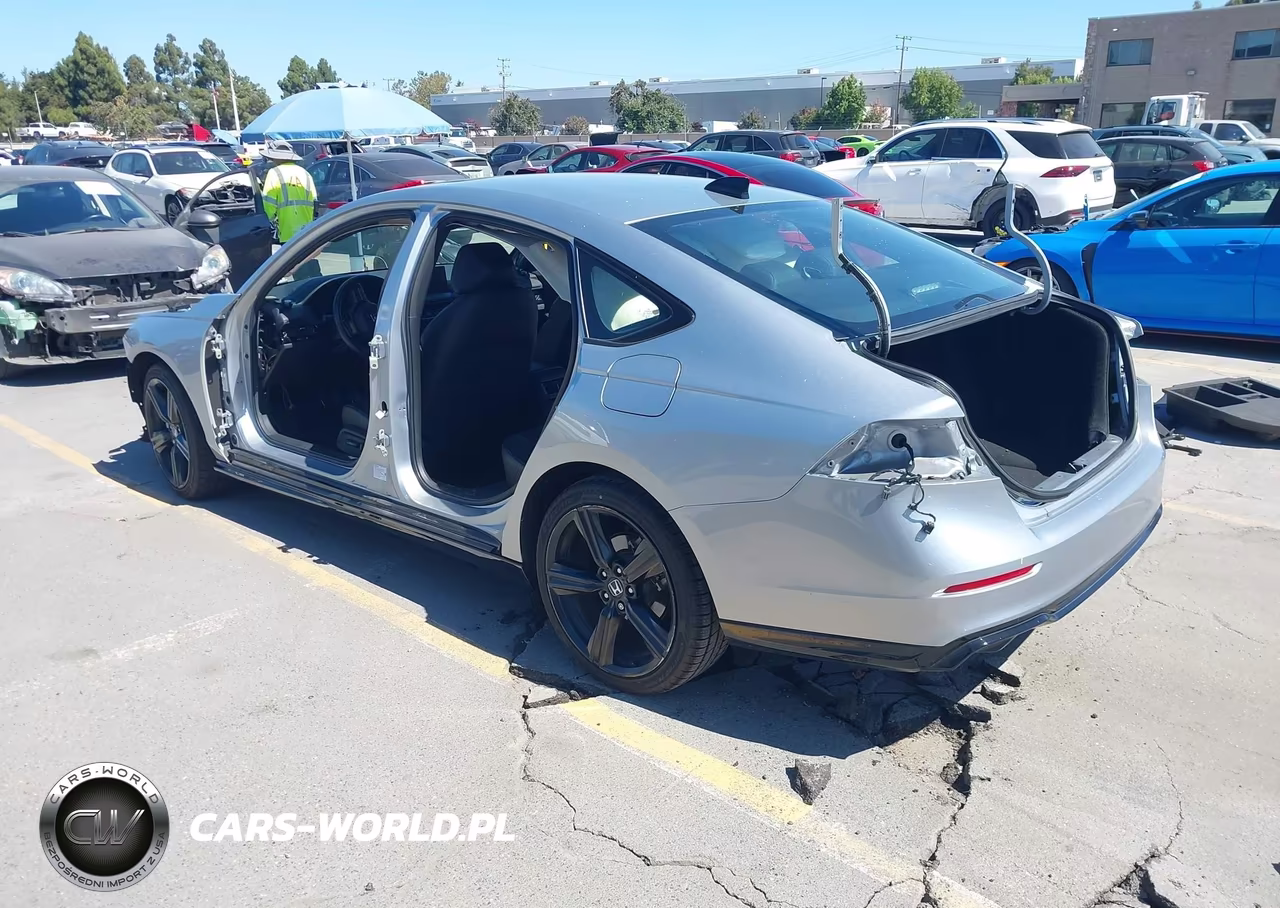 2025 Honda Accord Hybrid Sport-L VIN:1HGCY2F7XSA015142 - 3
