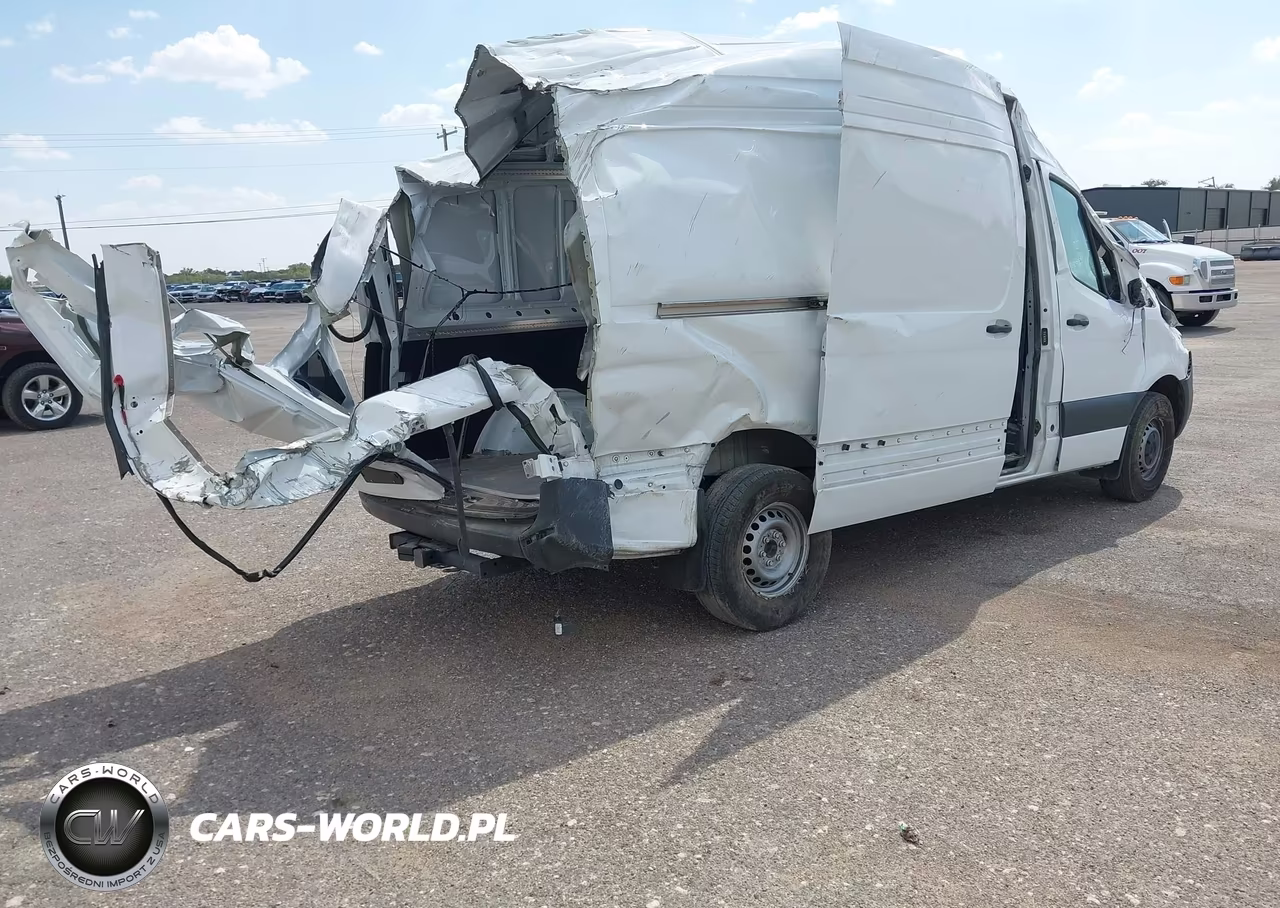2025 Mercedes-Benz Sprinter 2500 Standard Roof 4-Cyl Diesel VIN:W1Y4KBHY1ST220150 - 4