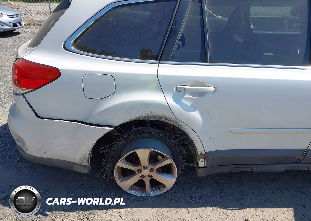 2013 Subaru Outback 2.5I Limited VIN:4S4BRCLC3D3205639 - 6