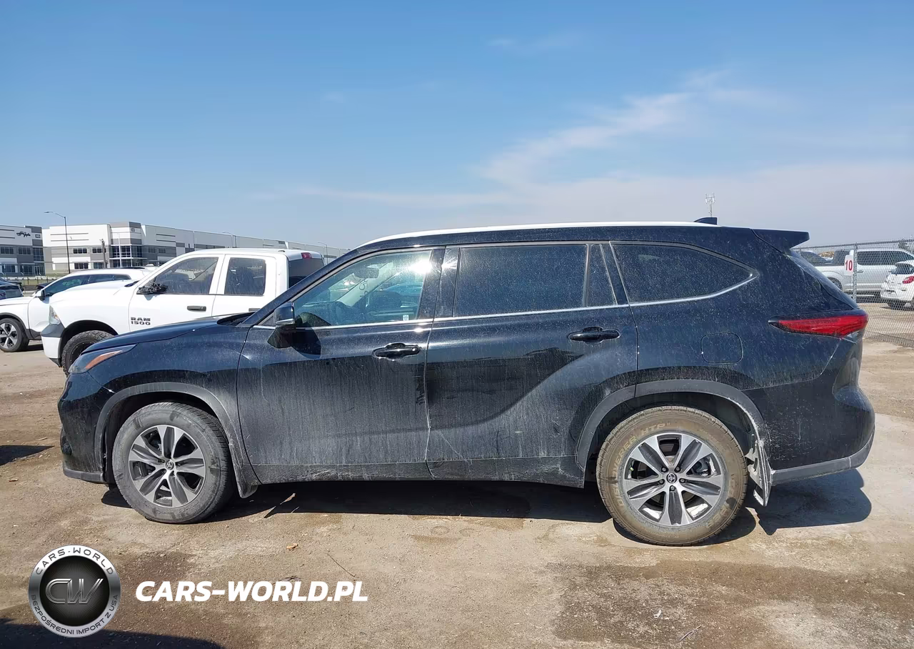 2022 Toyota Highlander Xle VIN:5TDGZRBHXNS181317 - 14