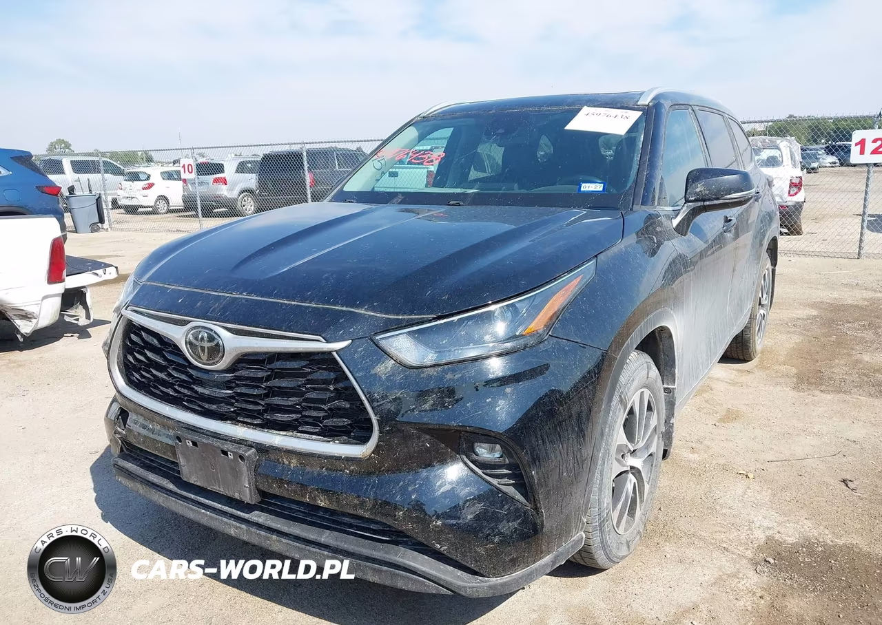 2022 Toyota Highlander Xle VIN:5TDGZRBHXNS181317 - 2