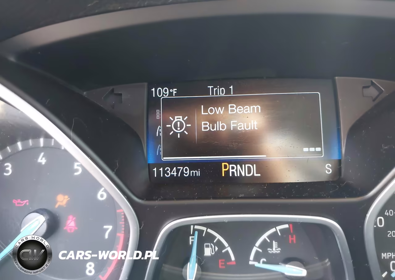 2016 Ford Focus Se VIN:1FADP3F20GL271288 - 16