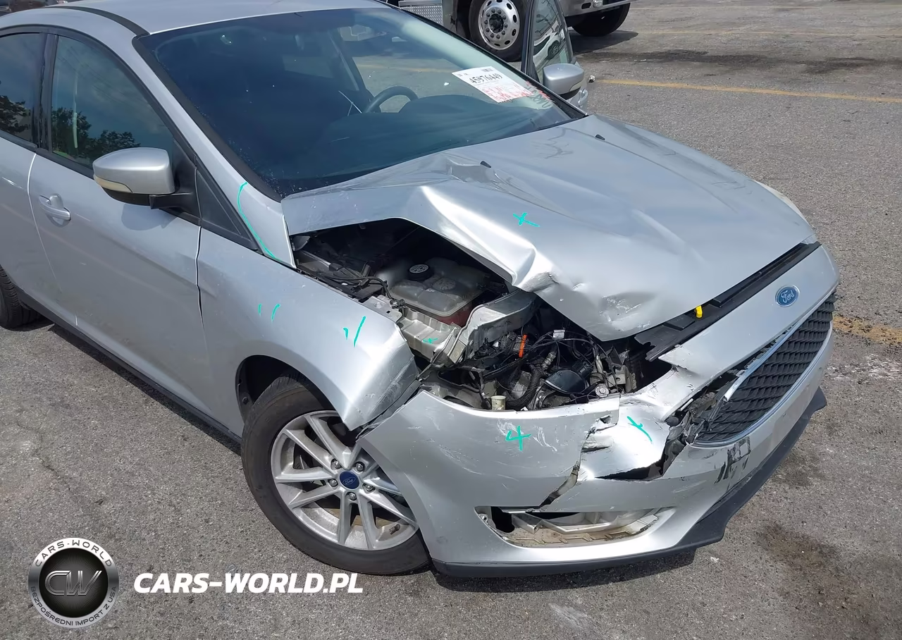 2016 Ford Focus Se VIN:1FADP3F20GL271288 - 6