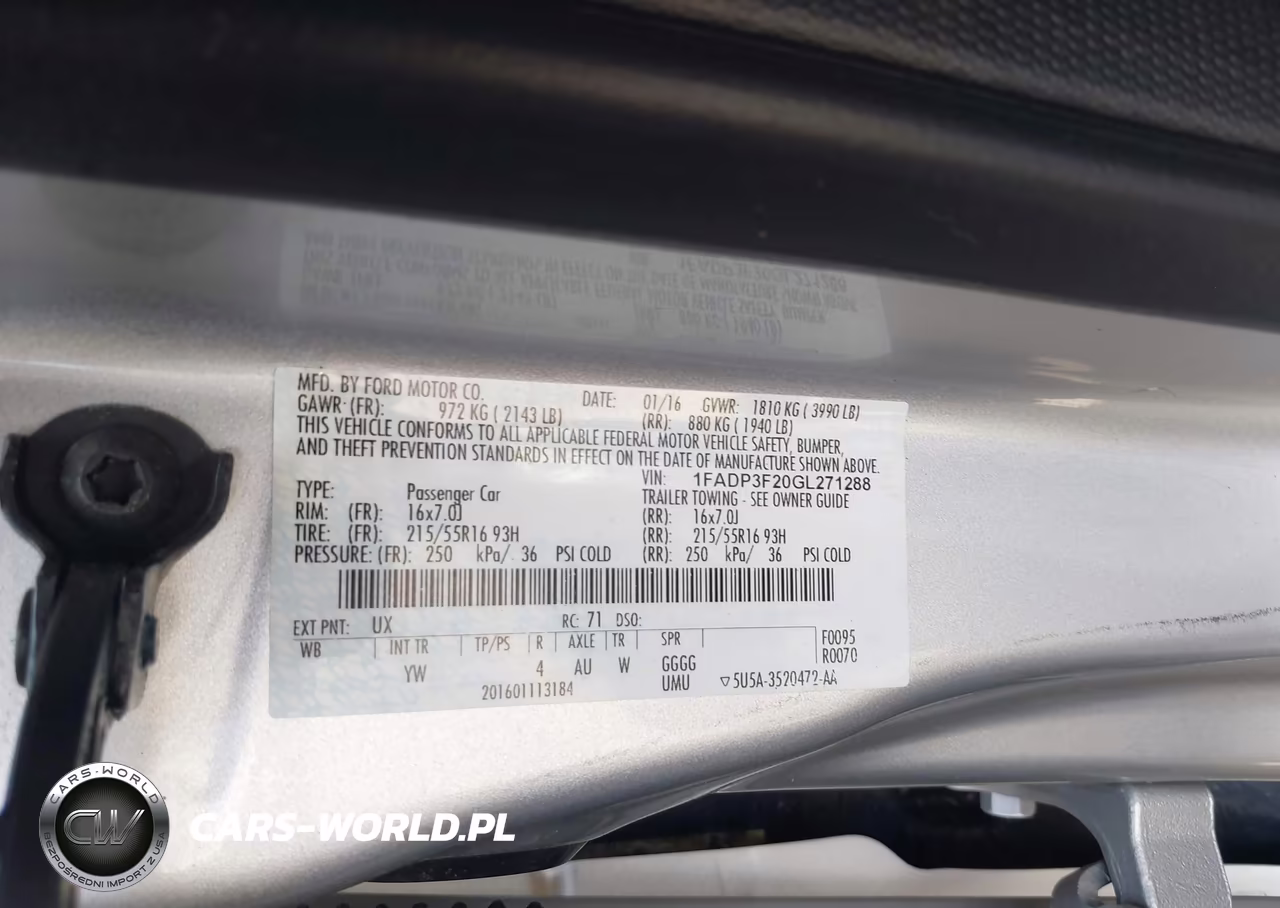 2016 Ford Focus Se VIN:1FADP3F20GL271288 - 9