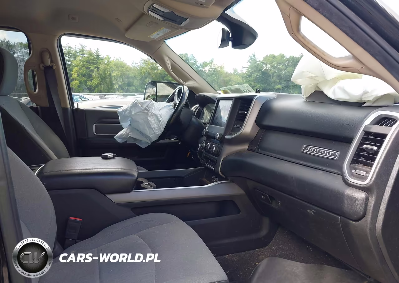 2019 Ram 2500 Big Horn 4X4 6'4 Box VIN:3C6UR5DJ6KG566547 - 5