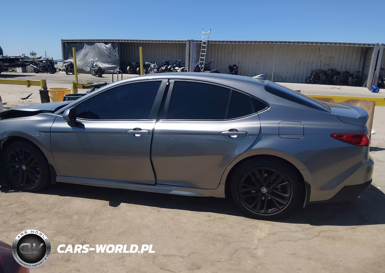 2025 Toyota Camry Se VIN:4T1DAACK5SU600781 - 13