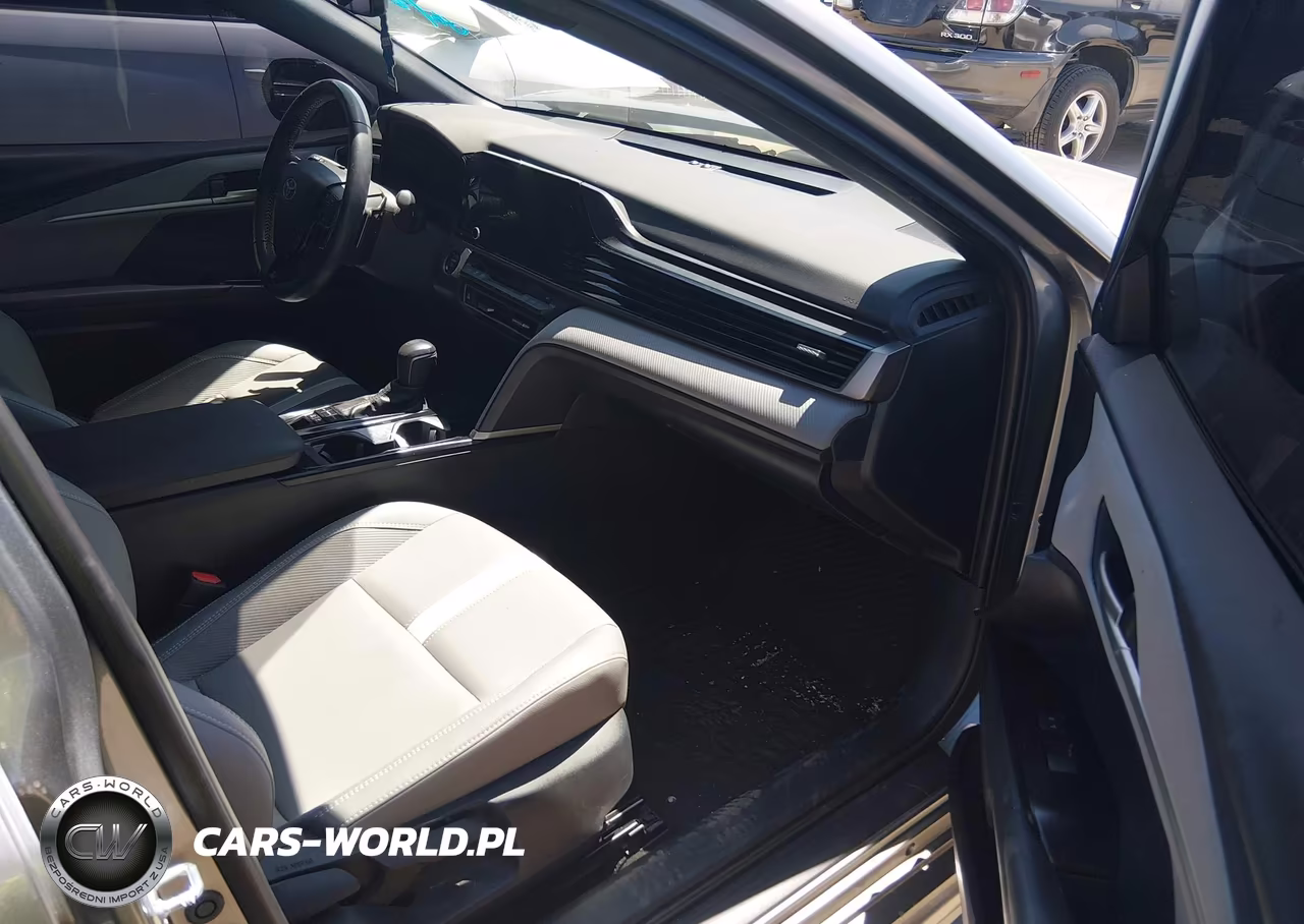 2025 Toyota Camry Se VIN:4T1DAACK5SU600781 - 5