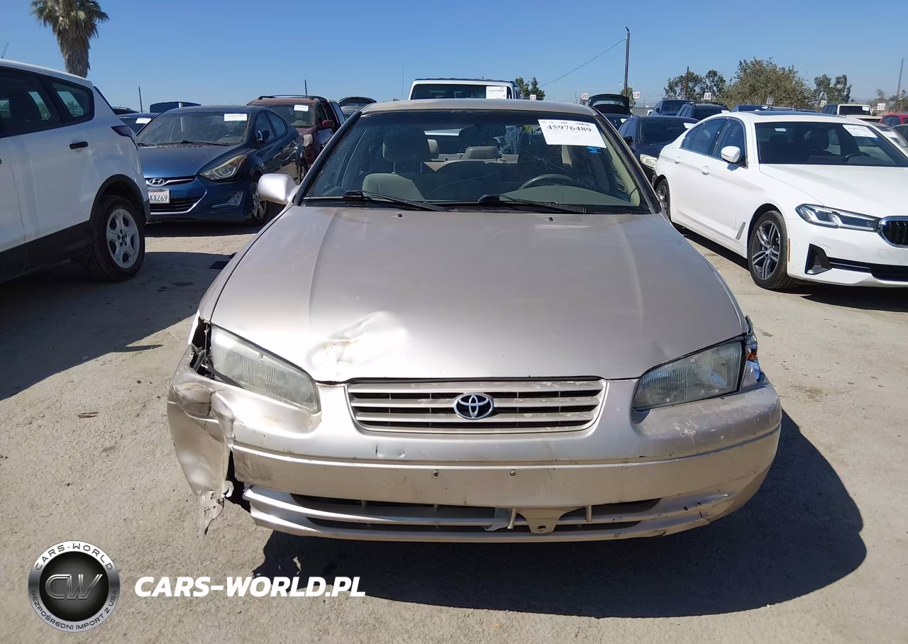 1999 Toyota Camry Le VIN:JT2BG22K8X0304775 - 12