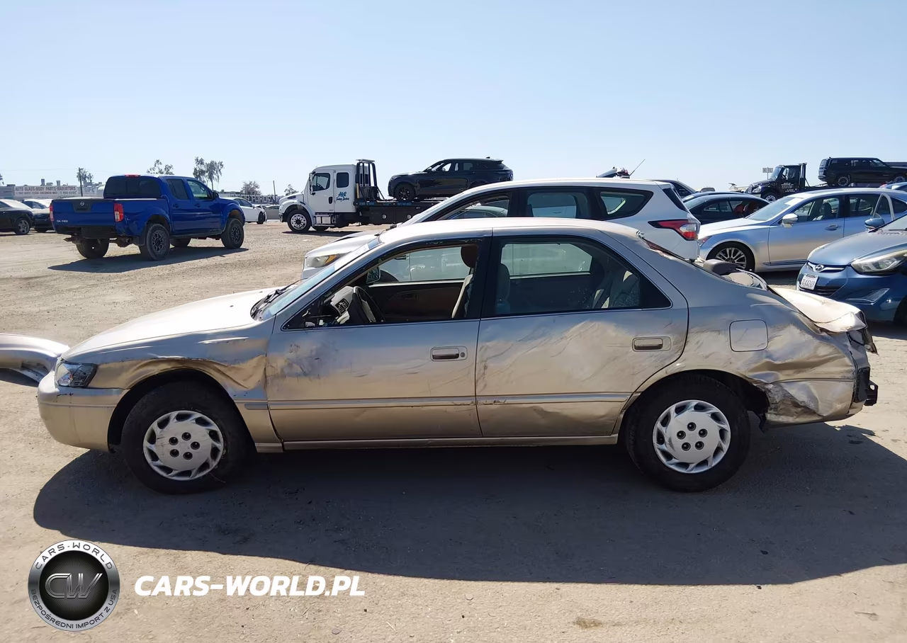 1999 Toyota Camry Le VIN:JT2BG22K8X0304775 - 14