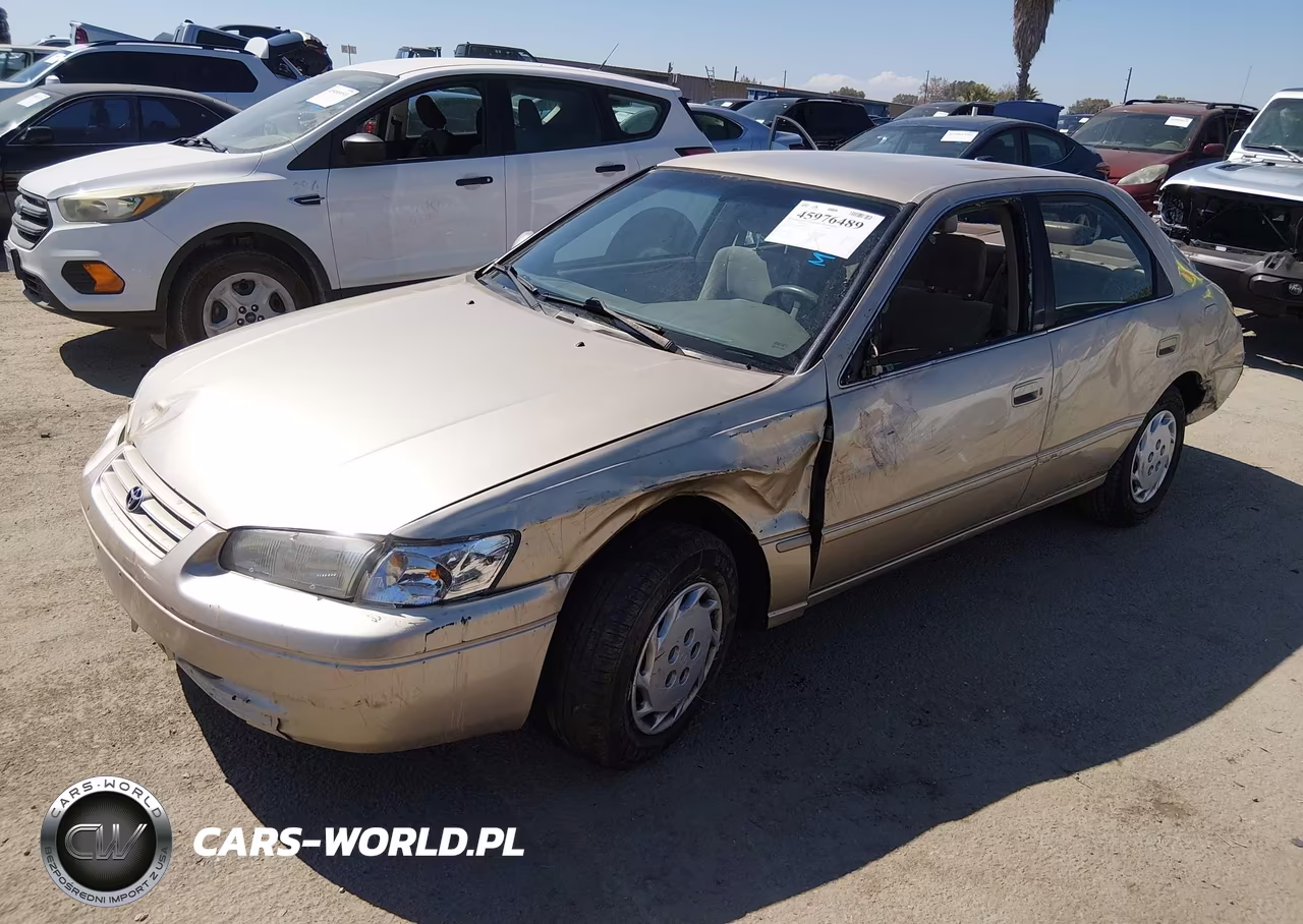 1999 Toyota Camry Le VIN:JT2BG22K8X0304775 - 2