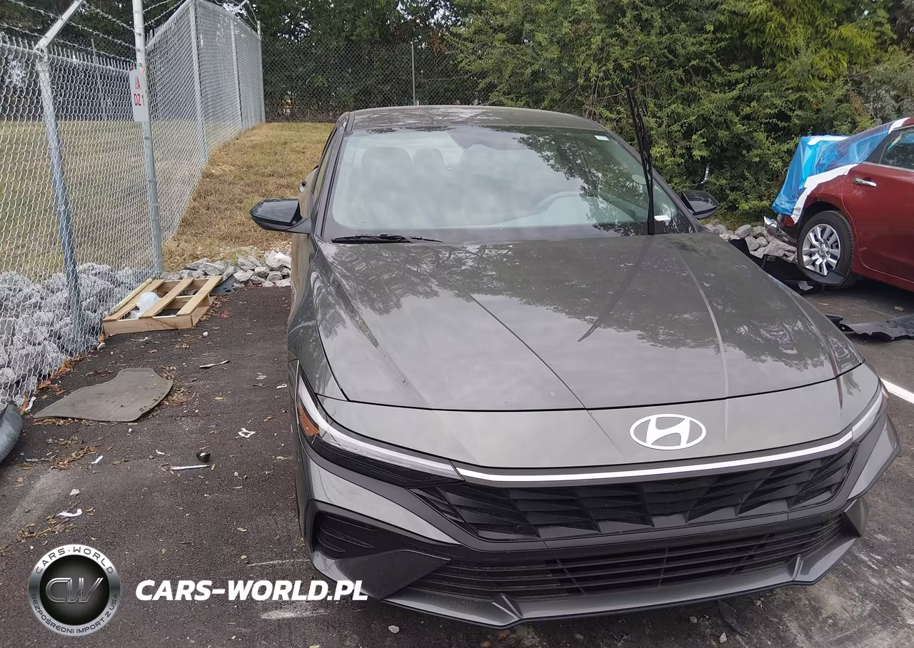 2026 Hyundai Elantra Sel Sport VIN:KMHLM4DG7TU188718 - 13