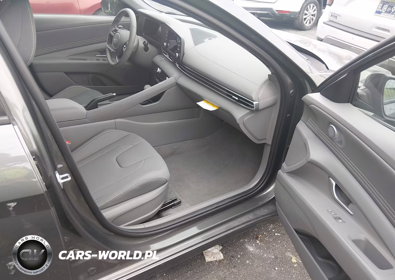 2026 Hyundai Elantra Sel Sport VIN:KMHLM4DG7TU188718 - 5