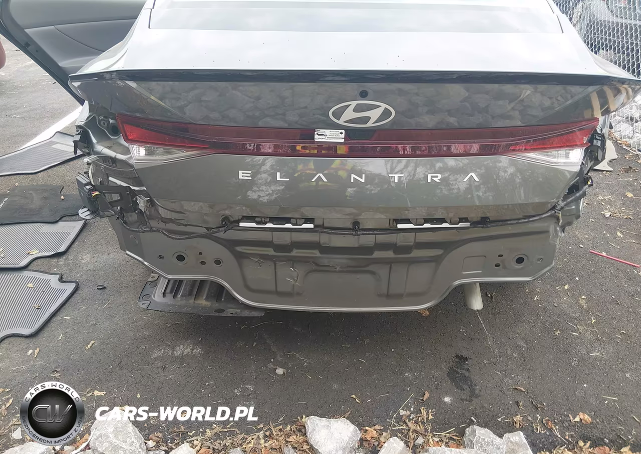 2026 Hyundai Elantra Sel Sport VIN:KMHLM4DG7TU188718 - 6