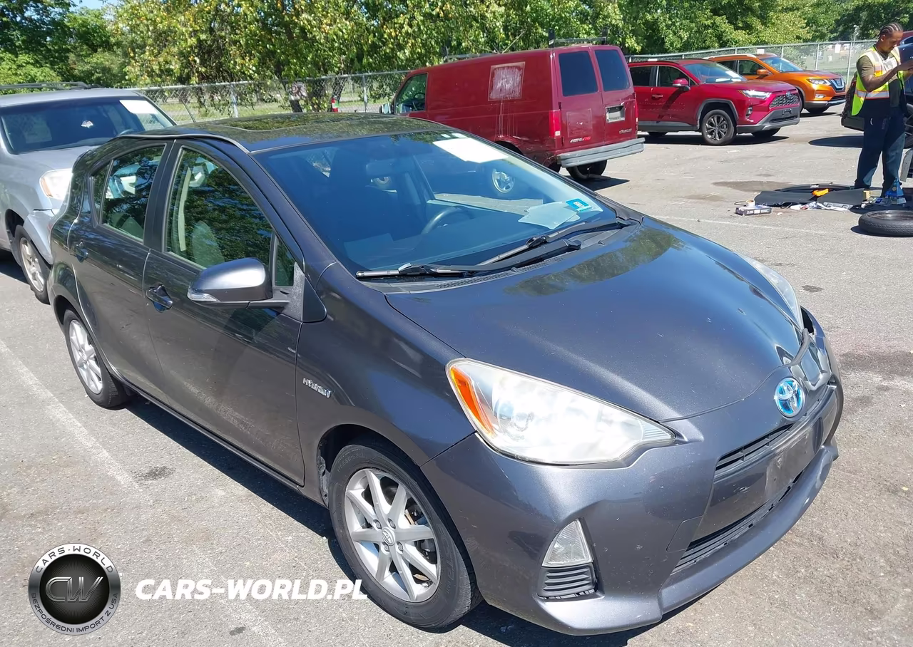 2013 Toyota Prius C Three