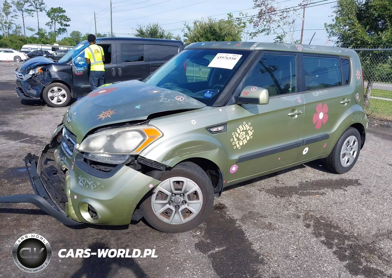2012 Kia Soul VIN:KNDJT2A54C7445323 - 2