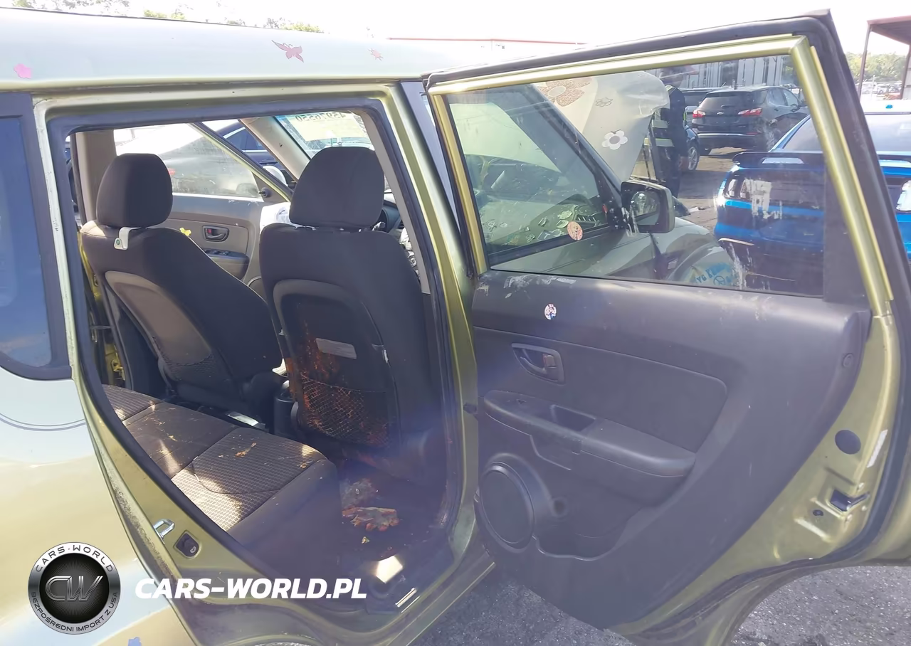 2012 Kia Soul VIN:KNDJT2A54C7445323 - 8
