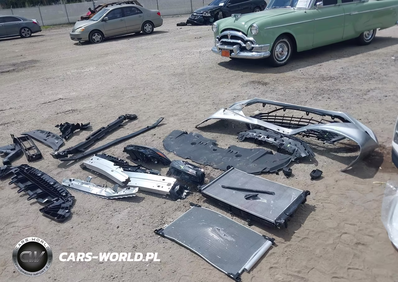 2026 Toyota Camry Le VIN:4T1DAACKXTU687952 - 12