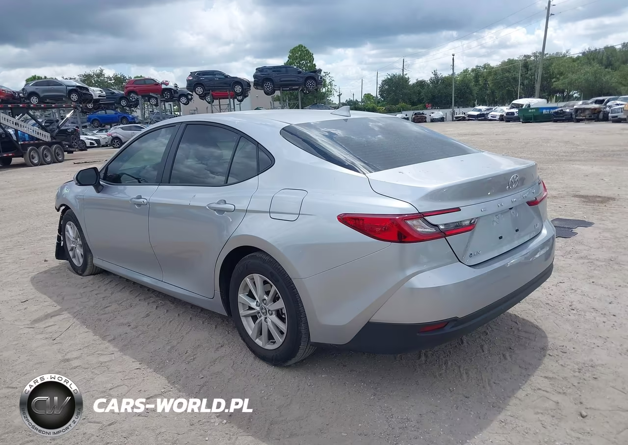 2026 Toyota Camry Le VIN:4T1DAACKXTU687952 - 3