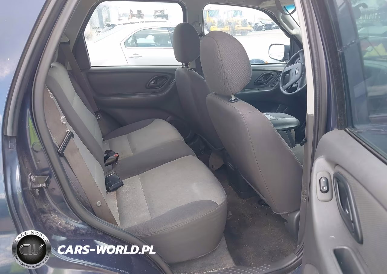 2004 Ford Escape Xls VIN:1FMYU02184KA55542 - 8
