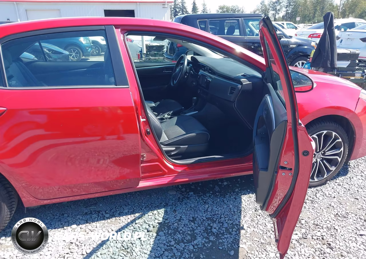 2015 Toyota Corolla S Plus VIN:2T1BURHE8FC377434 - 5