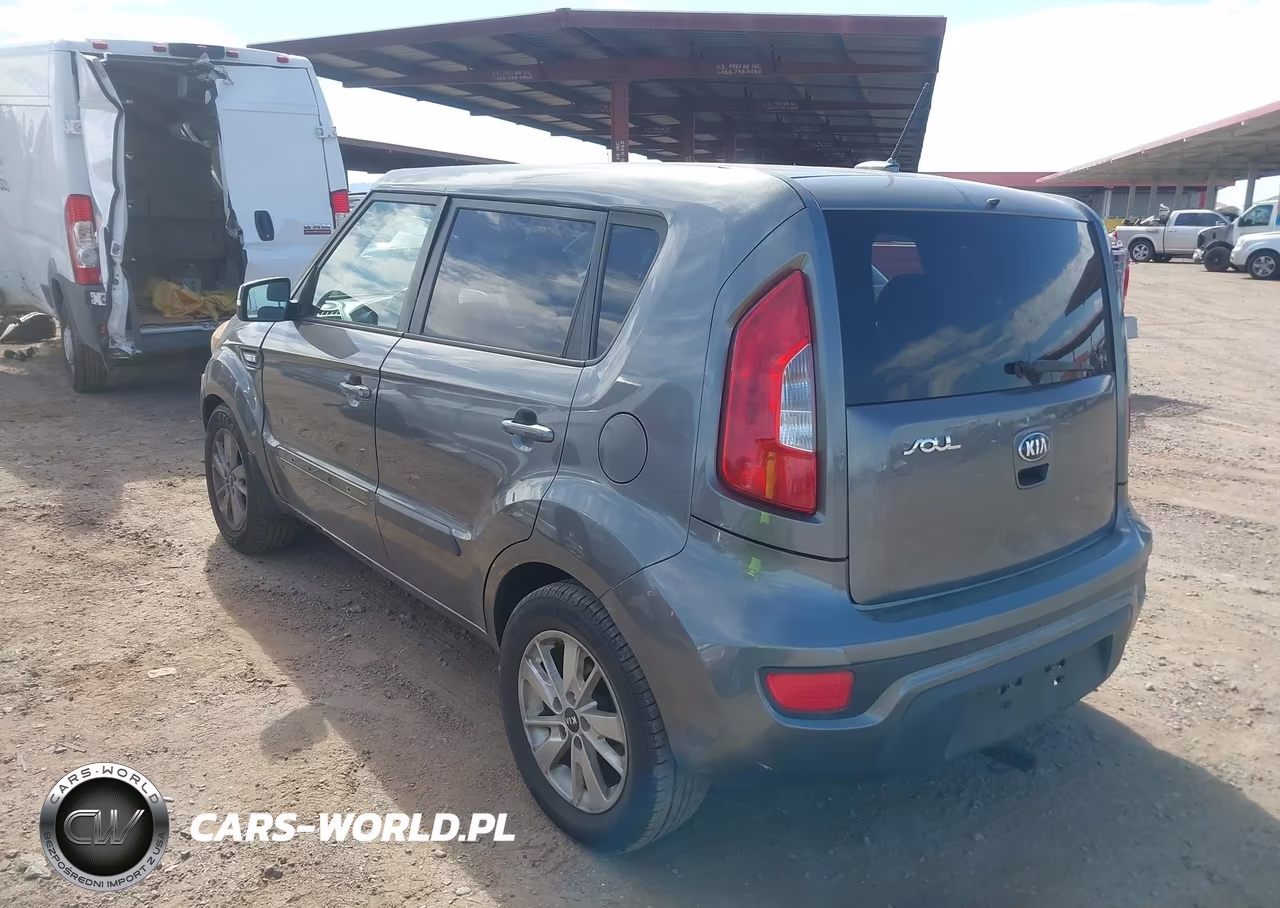 2013 Kia Soul VIN:KNDJT2A54D7623443 - 3