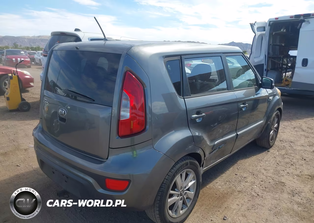 2013 Kia Soul VIN:KNDJT2A54D7623443 - 4