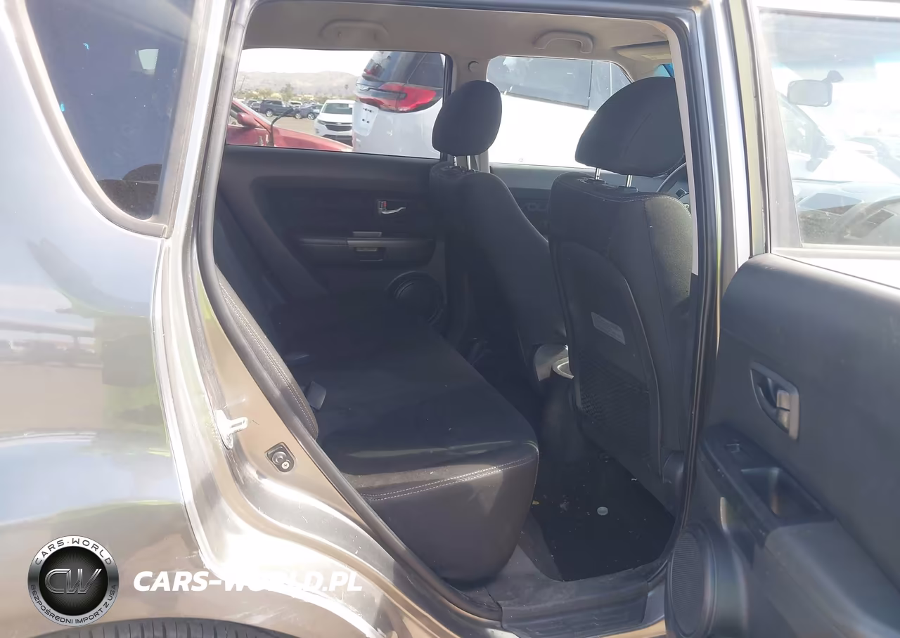2013 Kia Soul VIN:KNDJT2A54D7623443 - 8