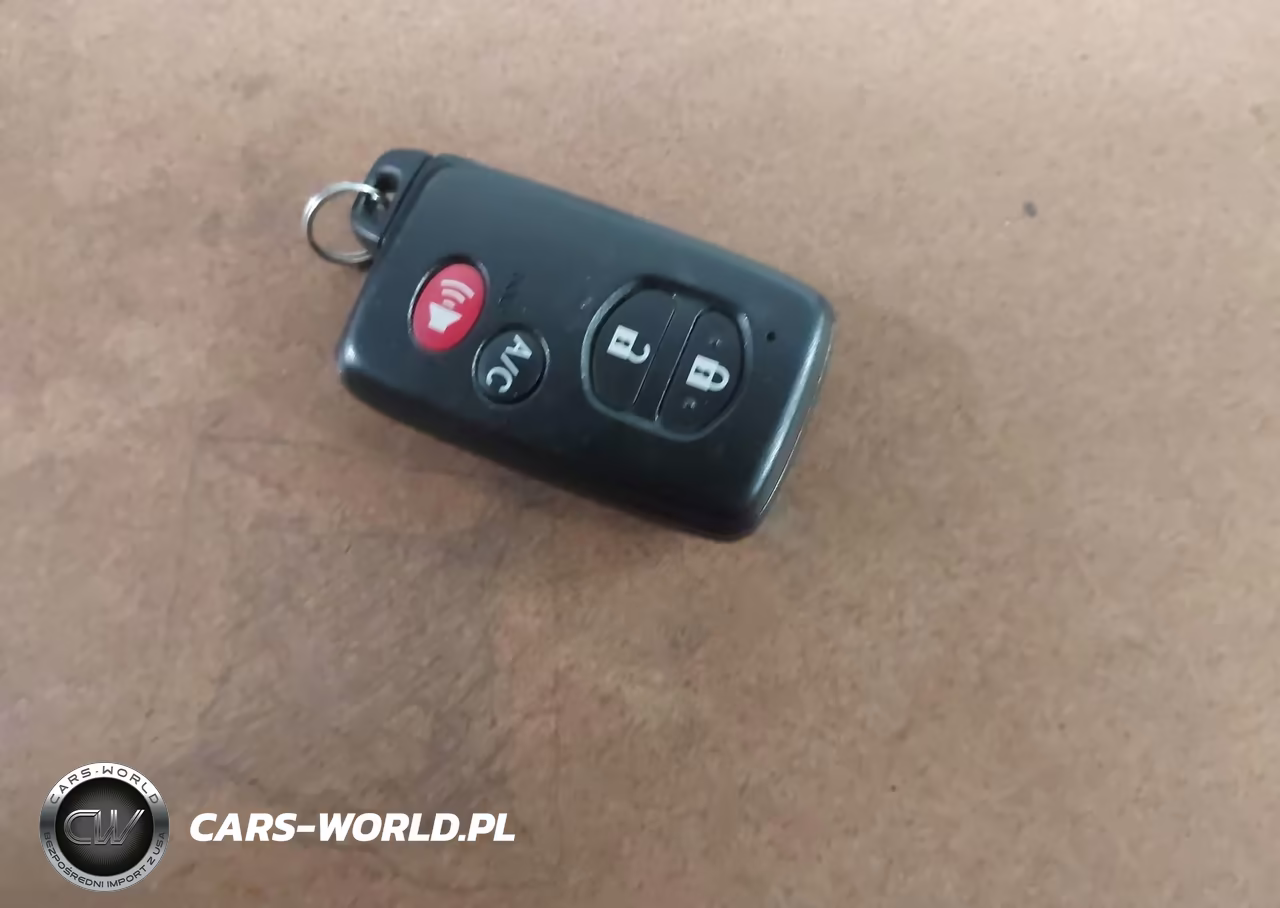 2013 Toyota Prius Three VIN:JTDKN3DU4D1624019 - 11