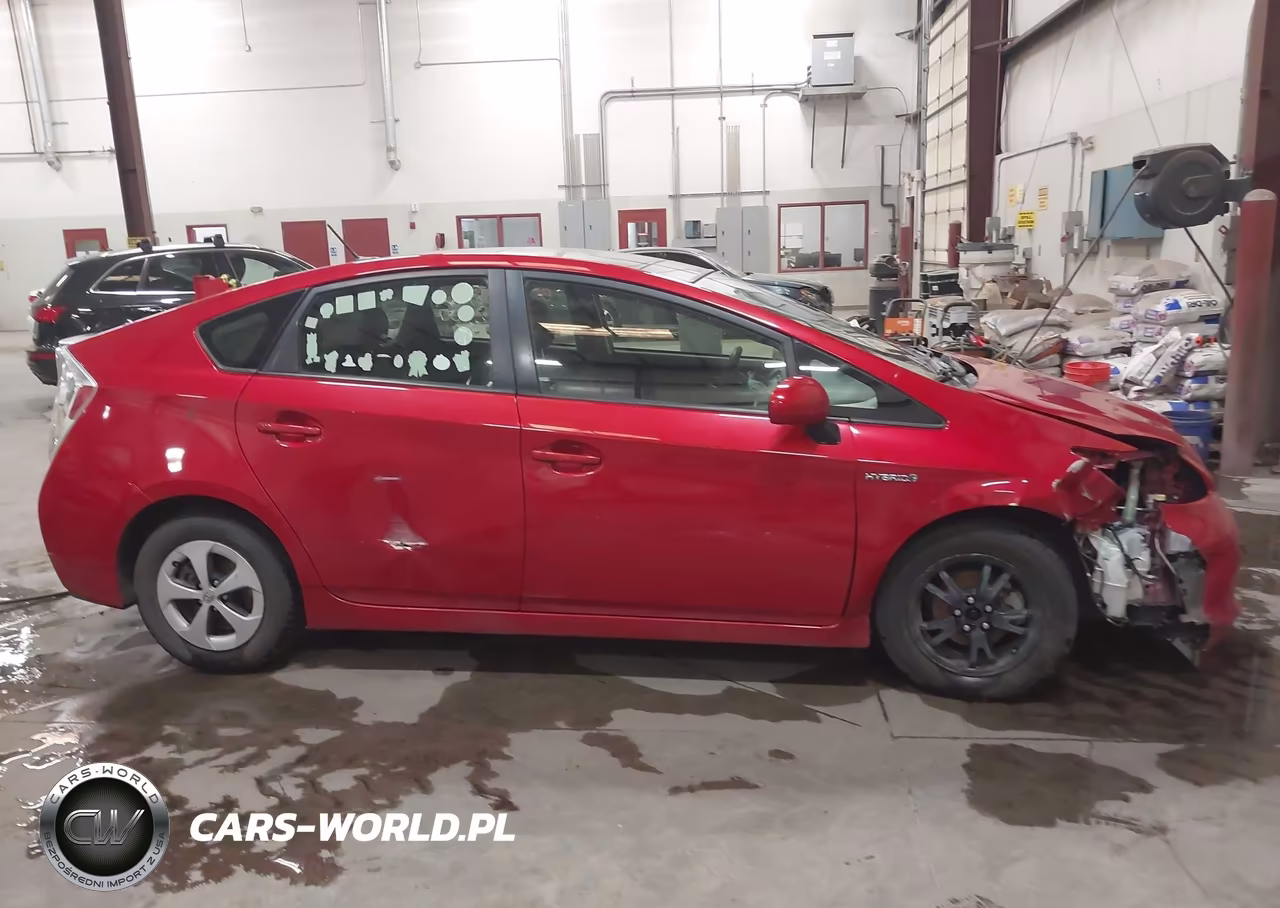 2013 Toyota Prius Three VIN:JTDKN3DU4D1624019 - 14