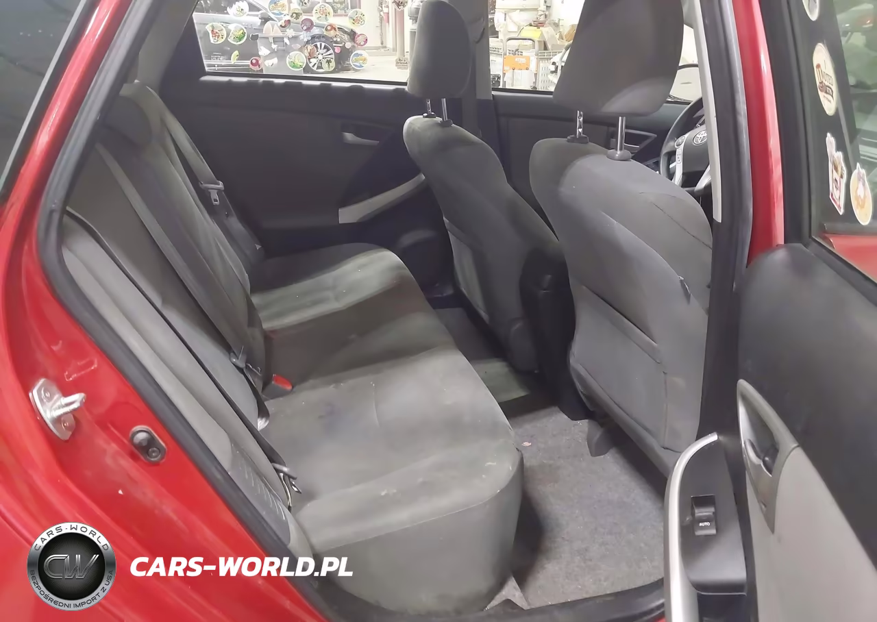 2013 Toyota Prius Three VIN:JTDKN3DU4D1624019 - 8