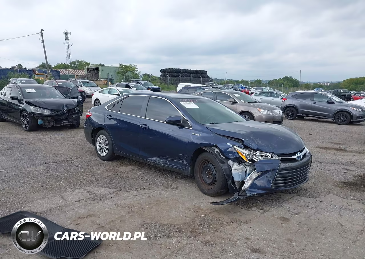 2016 Toyota Camry Hybrid Le