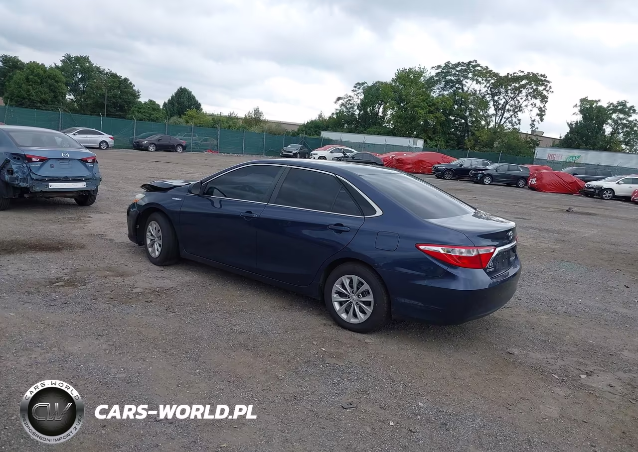 2016 Toyota Camry Hybrid Le VIN:4T1BD1FKXGU196734 - 3