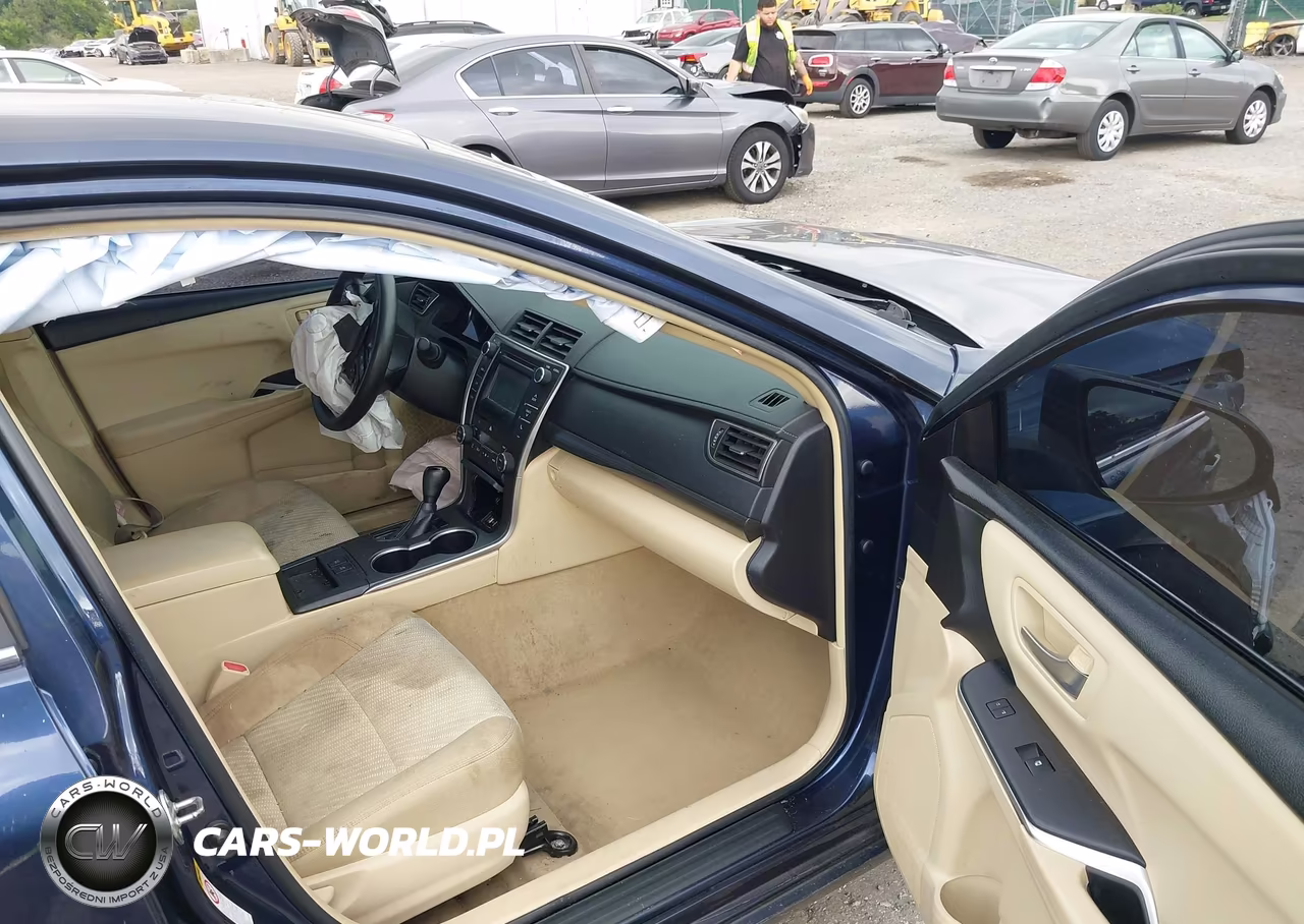 2016 Toyota Camry Hybrid Le VIN:4T1BD1FKXGU196734 - 5